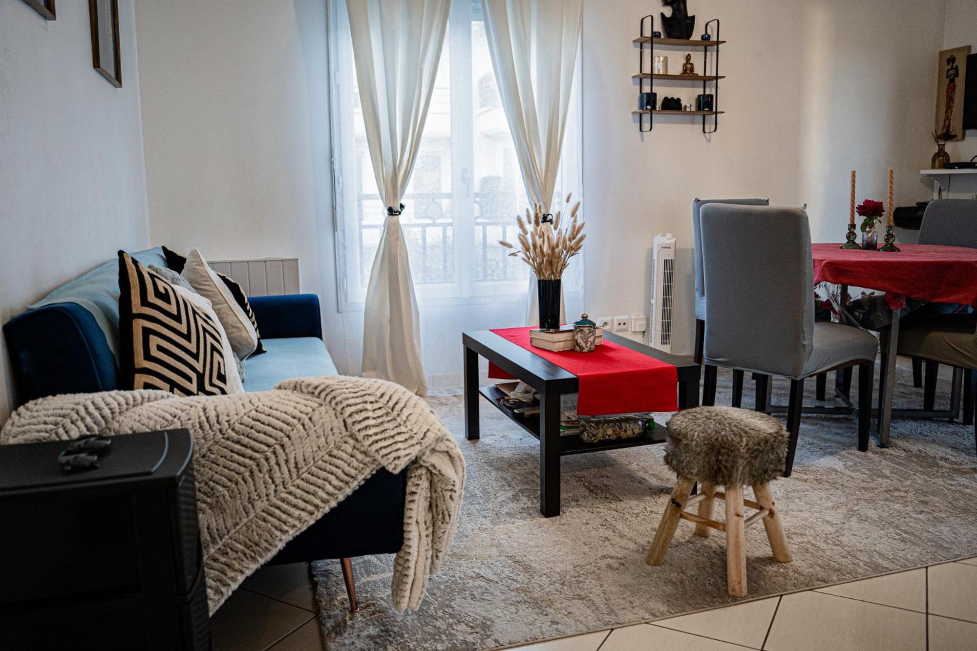 Heyzie Apartment Понто-Комбо Екстериор снимка