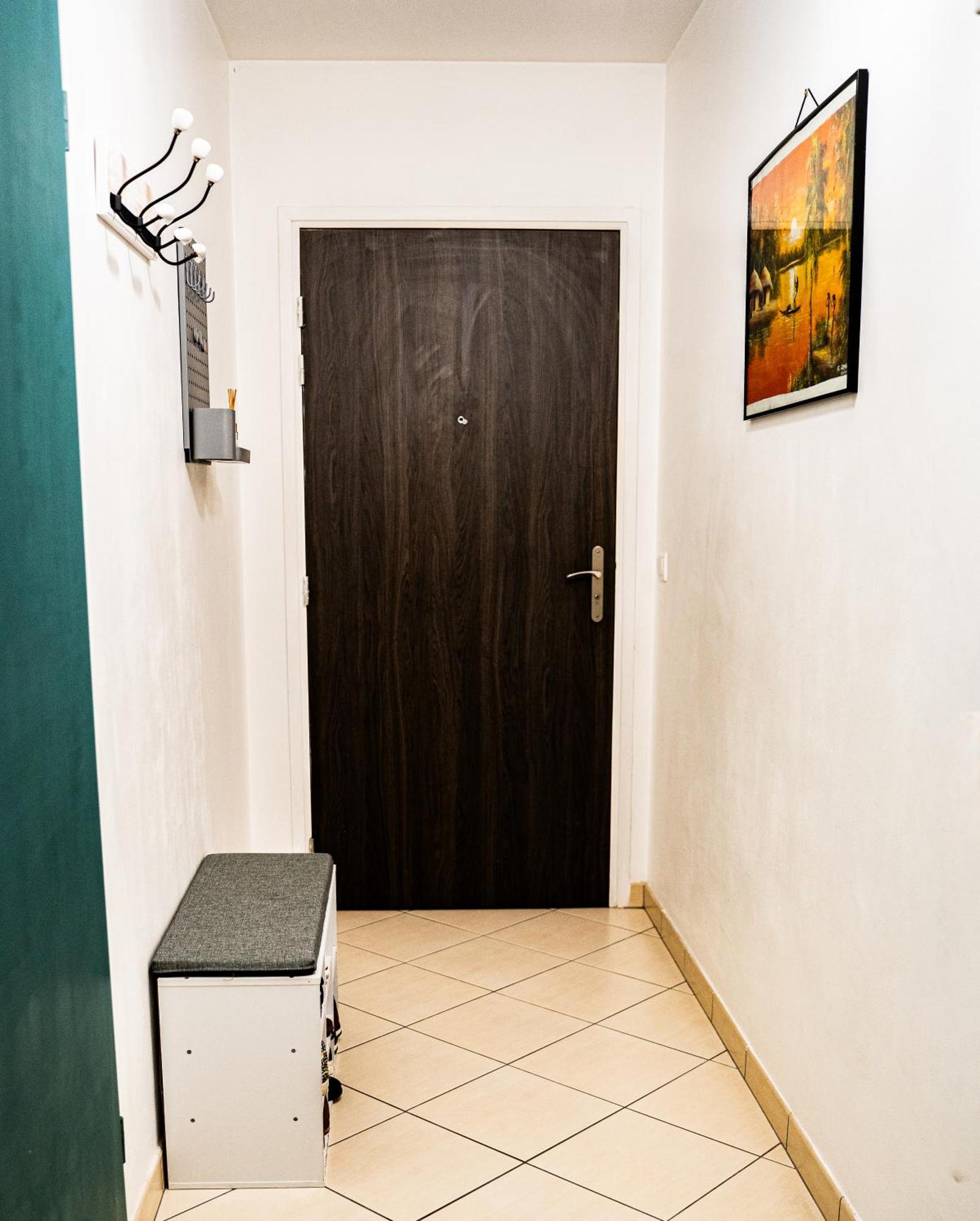Heyzie Apartment Понто-Комбо Екстериор снимка